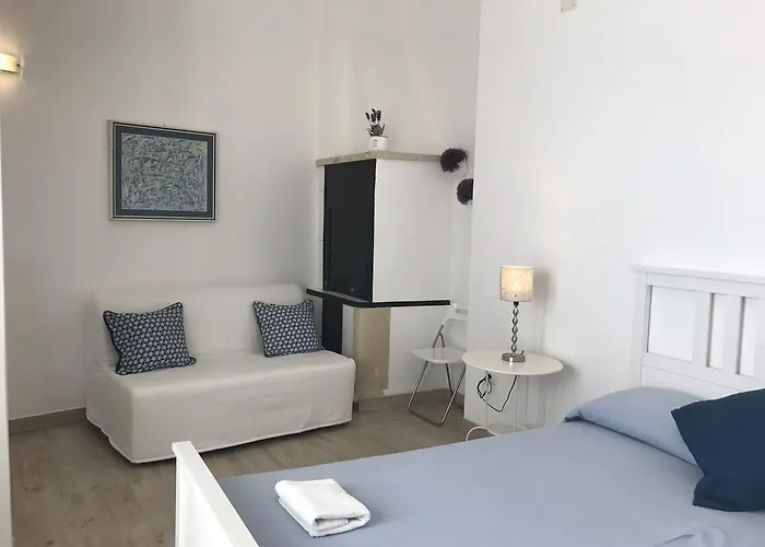 乐菲印度旅馆 招待所 Giuggianello